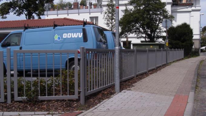 Frontgitterzaunanlage